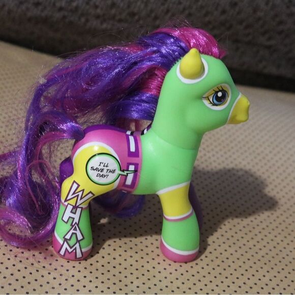 My Little Pony 2009 SDCC Pony - Picture 1 of 2